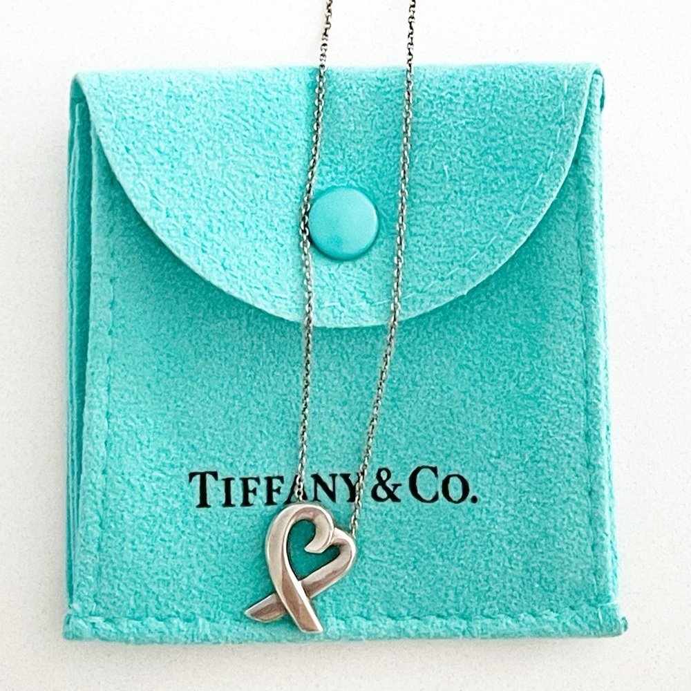 Tiffany & Co. Loving Heart Pendant Silver Woman’s Necklace With Jewelry Wallet